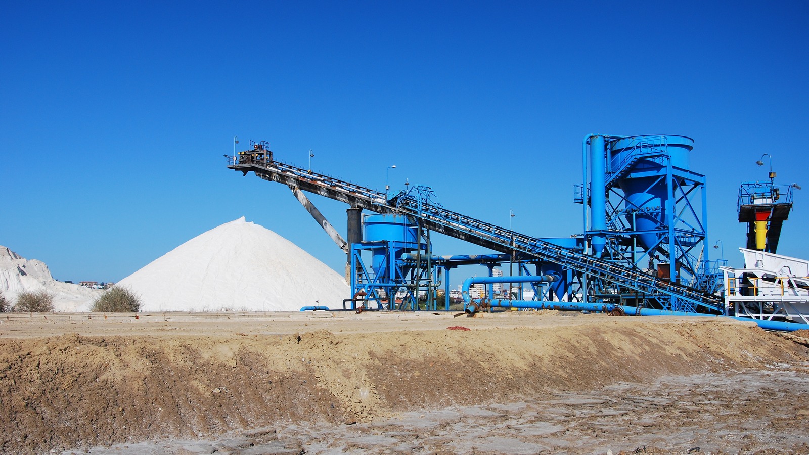Should Magnet Shipments Require Action From MP Materials Stock Investors?
