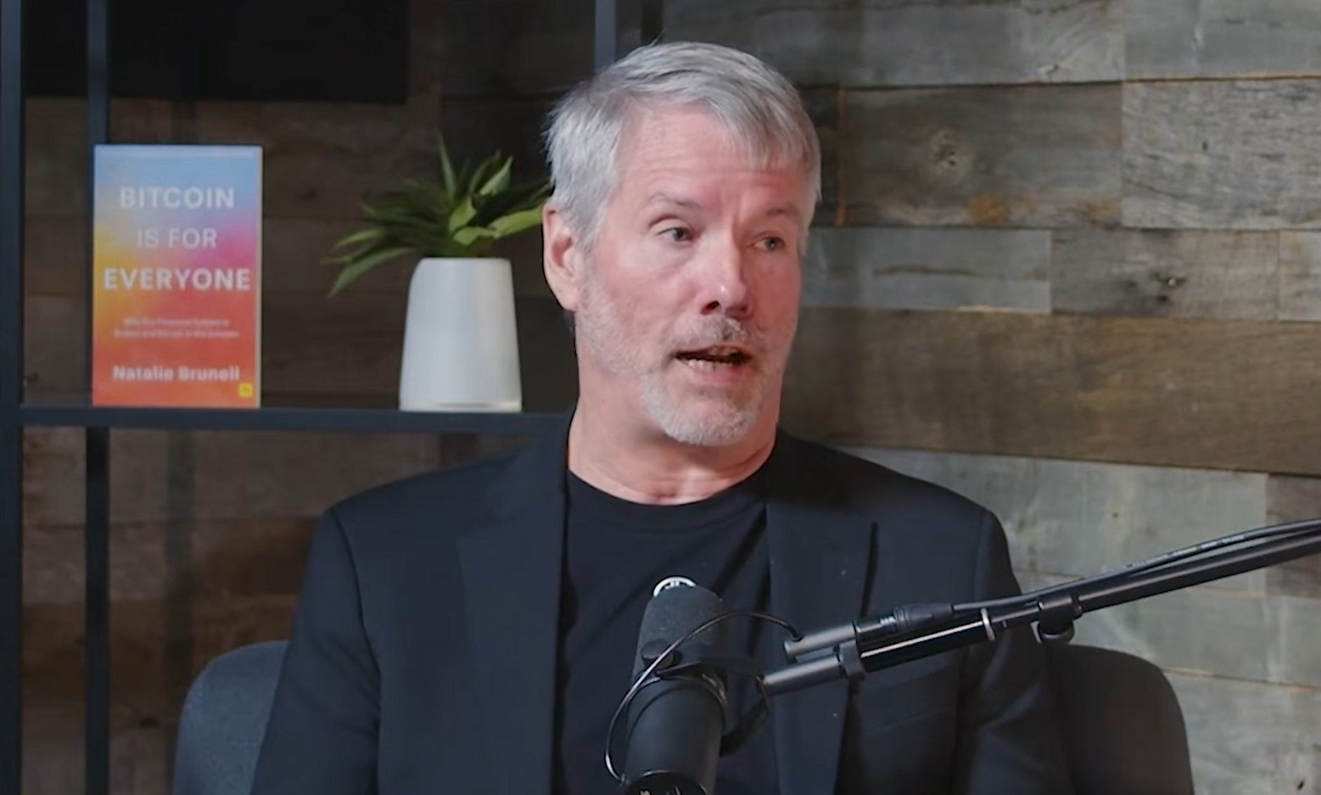 Strategy Adds $300 Million To USD Reserve As Saylor Reports 520 BTC Buy