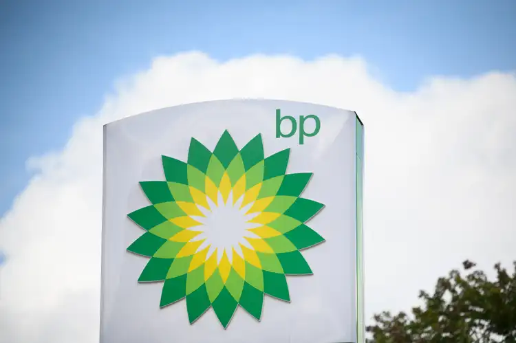 BP to report cost-cutting progress as activist Elliot ramps up pressure - FT