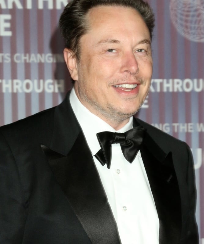Elon Musk Built Tesla and SpaceX While Working Over 100-Hour Weeks. He Says 'Vacations Will Kill You' and the Reasons Behind It Are as Chaotic as You'd Expect.