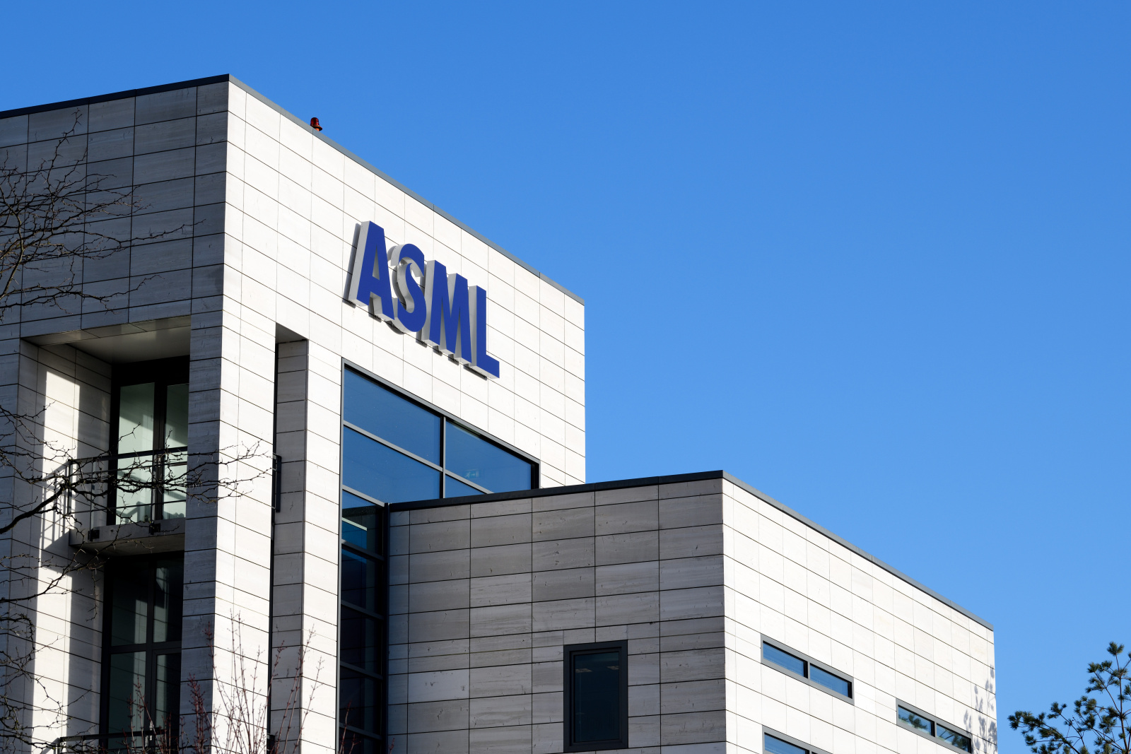 Where Will ASML Stock Be in 1 Year?