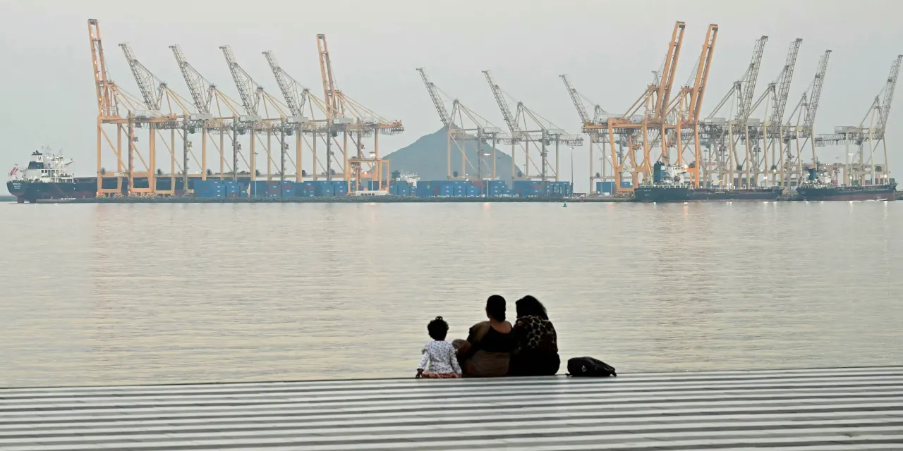 Markets Look to Trump for Reassurance on Oil Prices. Don’t Count on It.