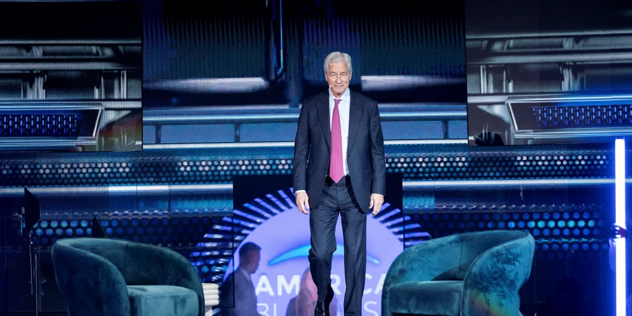 Jamie Dimon Forms Adviser Supergroup for $1.5 Trillion American Resiliency Pledge