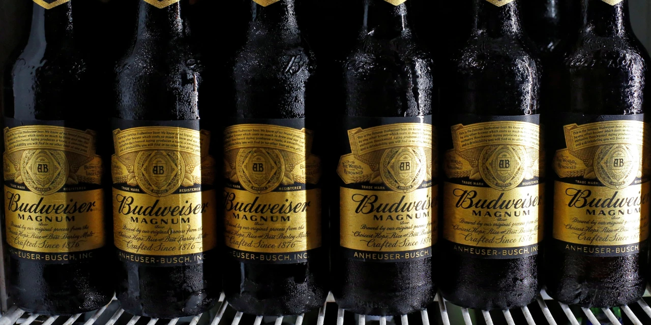 Bud Brewer AB InBev Returns to Volume Growth