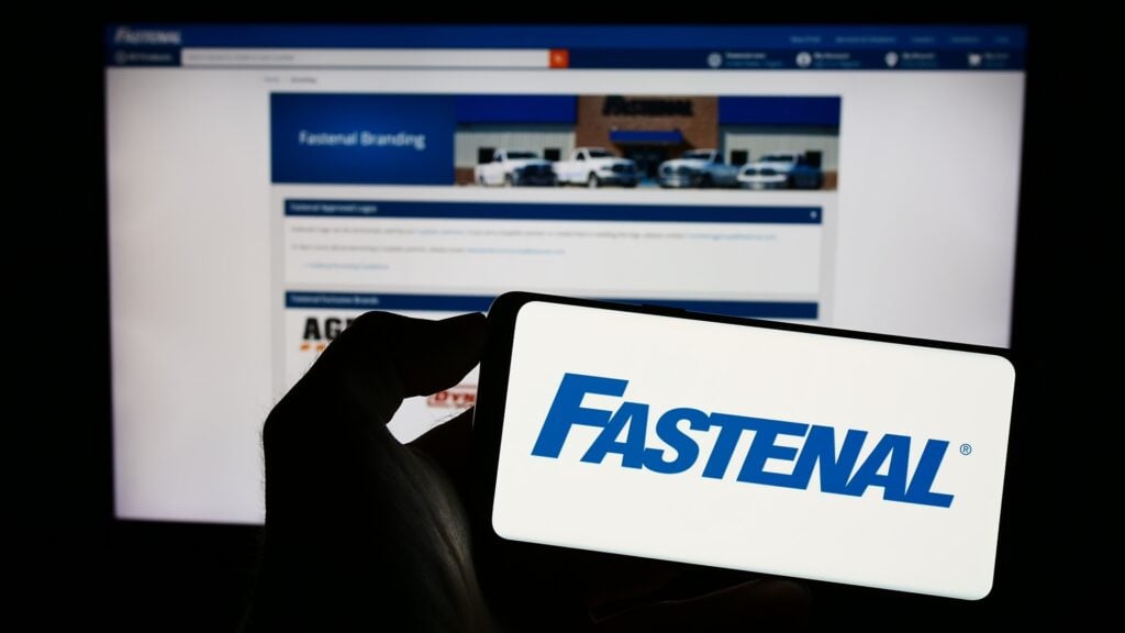 Fastenal Likely To Report Higher Q2 Earnings; These Most Accurate Analysts Revise Forecasts Ahead Of Earnings Call