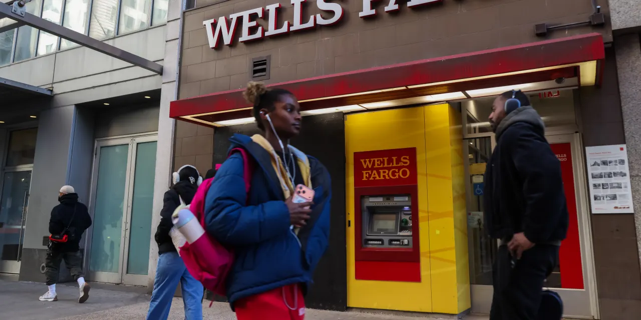 Wells Fargo Stock Has Lagged Other Banks. Earnings Can Change That.