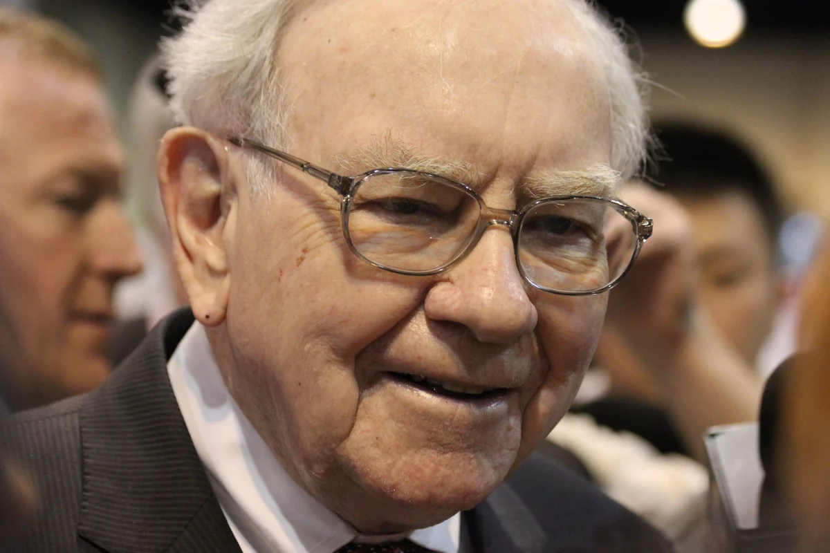 Warren Buffett Reveals Why Younger Investors May Have an Advantage Over Him When Picking Stocks