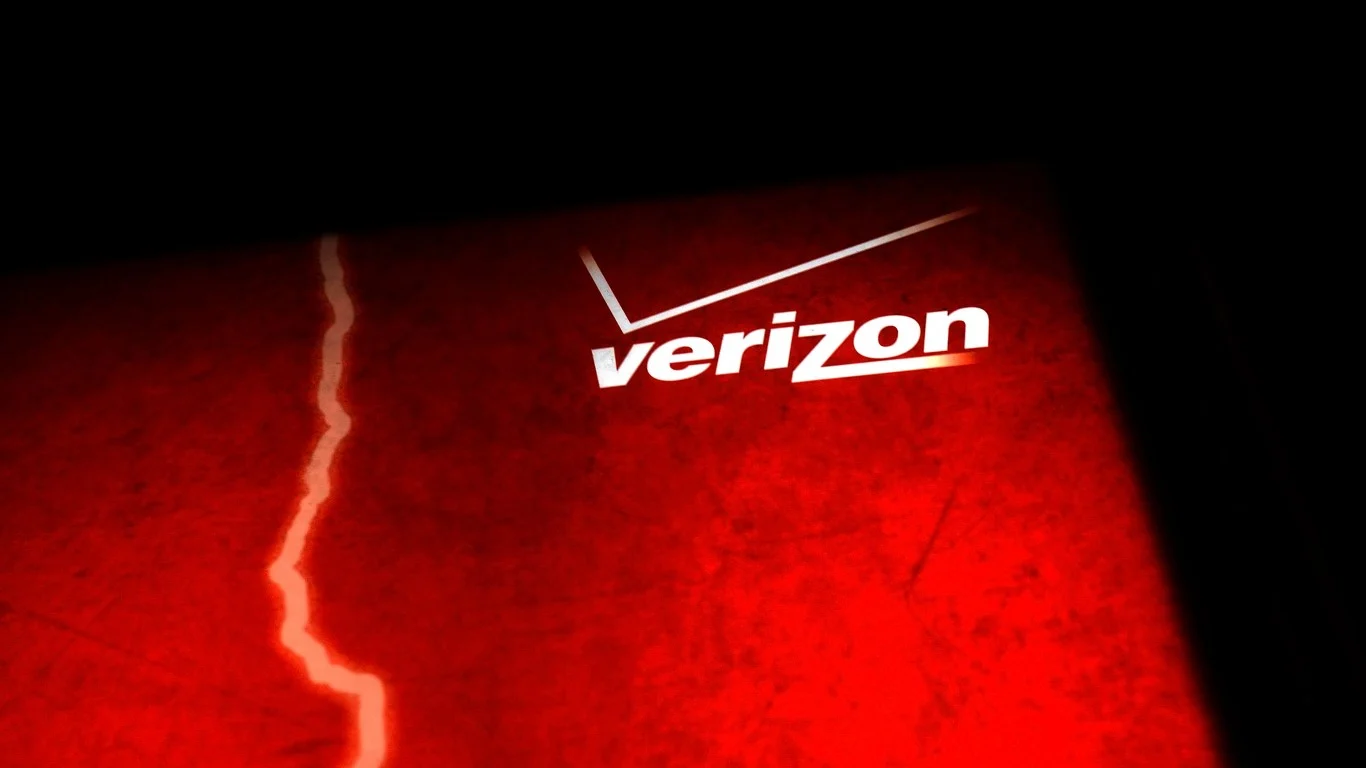 Verizon's Dividend Is One of the Biggest in the S&P 500—But Is It Safe?