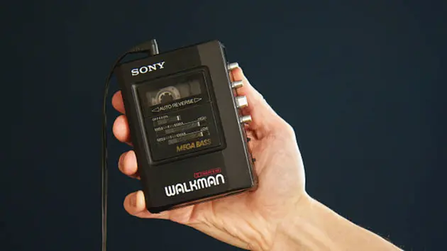 Sony unveils high-end Walkman with gold-plated copper chassis