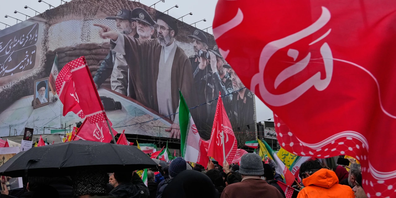 Iranian Loyalists Take to the Streets for Quds Day as Strikes Continue