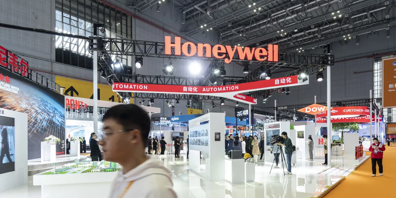 How Honeywell Technologies Sent Stock in Its Aerospace Spinoff Down