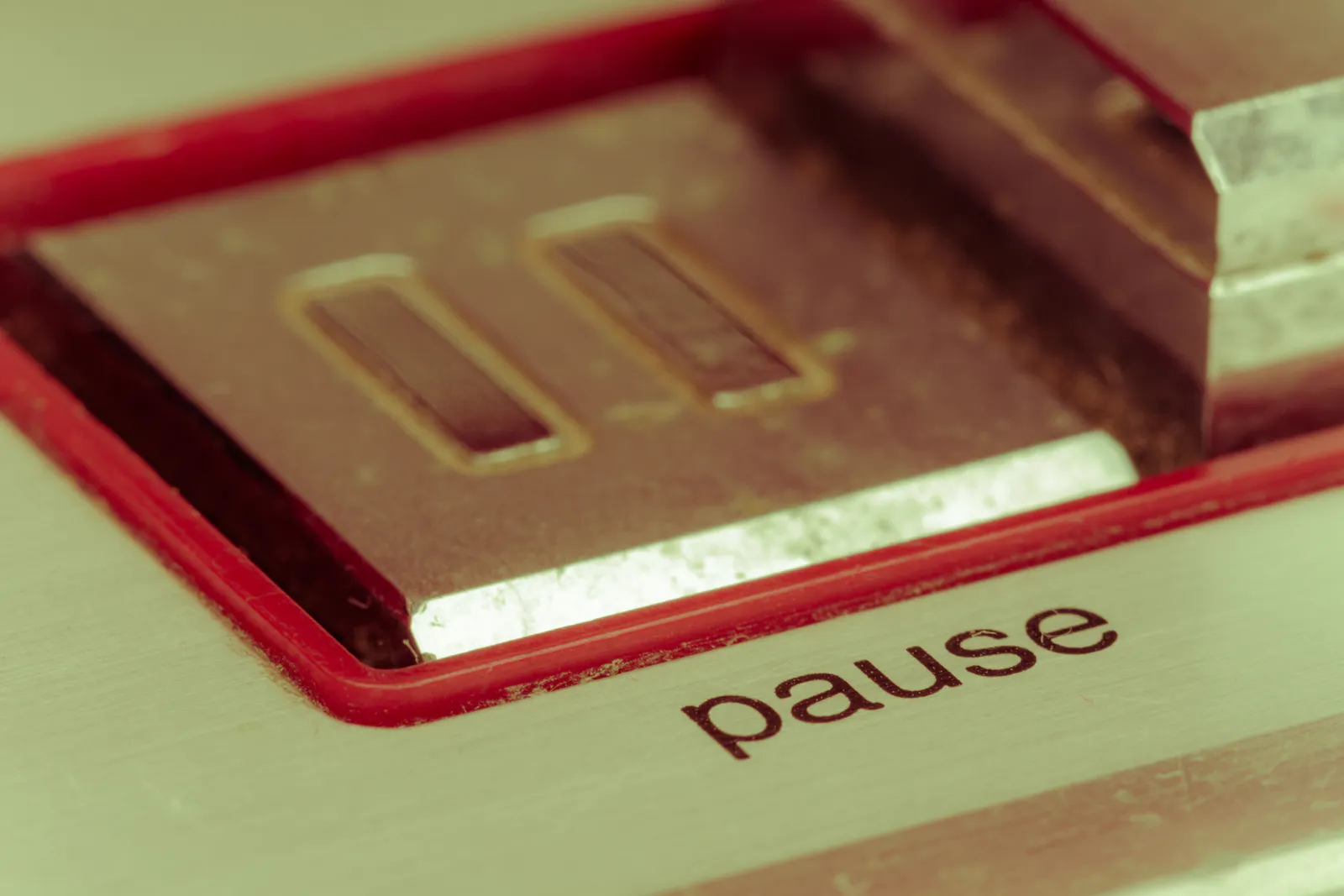 Crypto IPOs hit pause as “appetite has been sold to AI”