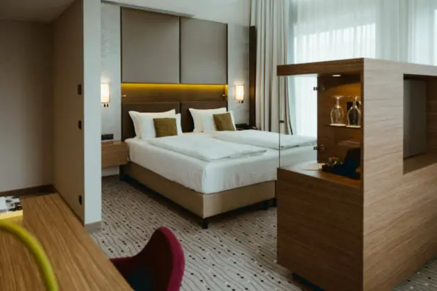 Braemar Hotels defends against activist claims