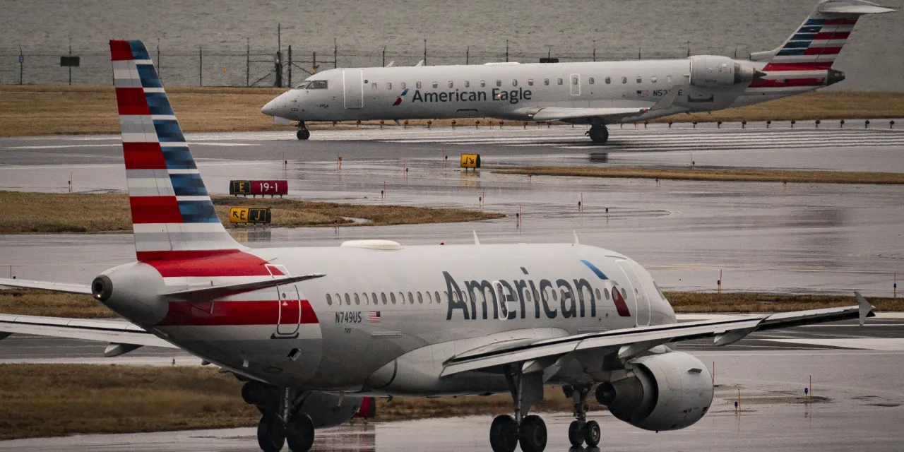 American Airlines Reports Earnings Tuesday. What the Stock Needs to Fly Through the Storm.