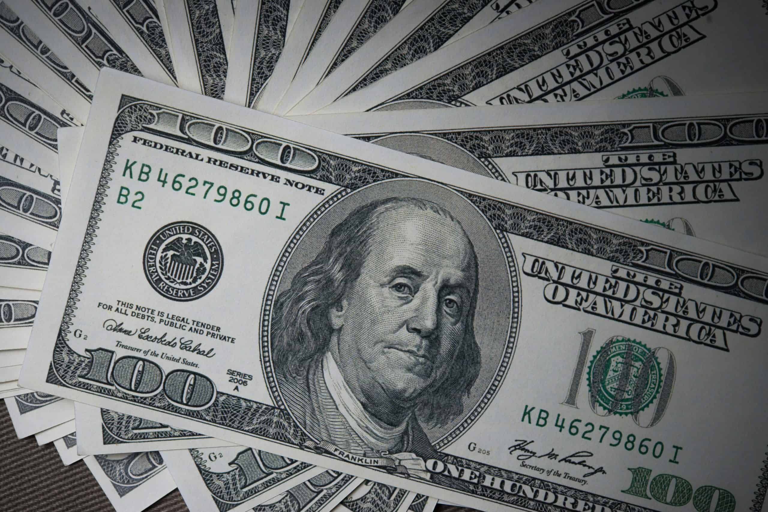 VOO Just Crossed $1 Trillion. Here’s the Hidden Risk Nobody’s Pricing In