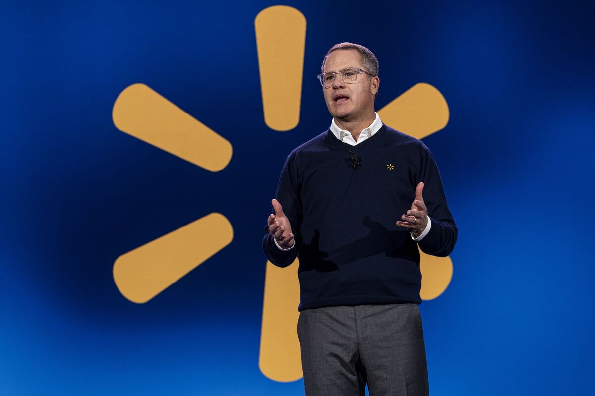 Walmart CEO McMillon Retiring, US Head Furner Named as Successor