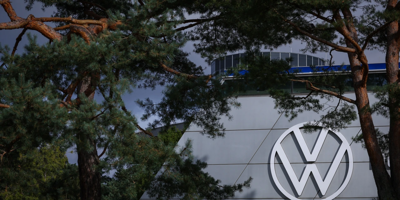 Volkswagen Lowers Full-Year Forecast as Market Challenges Persist