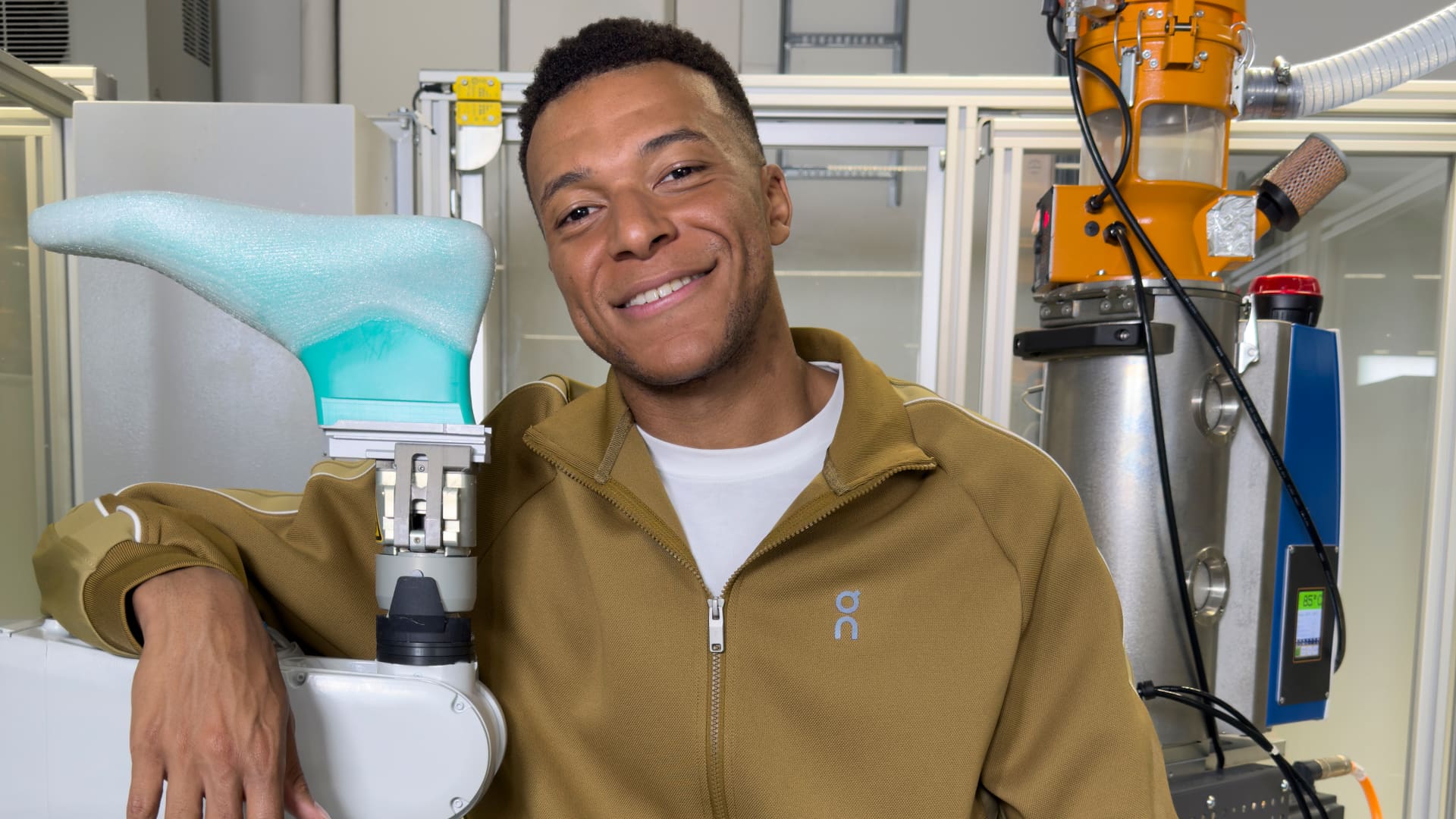 Nike parts ways with Kylian Mbappé, soccer superstar signs with On