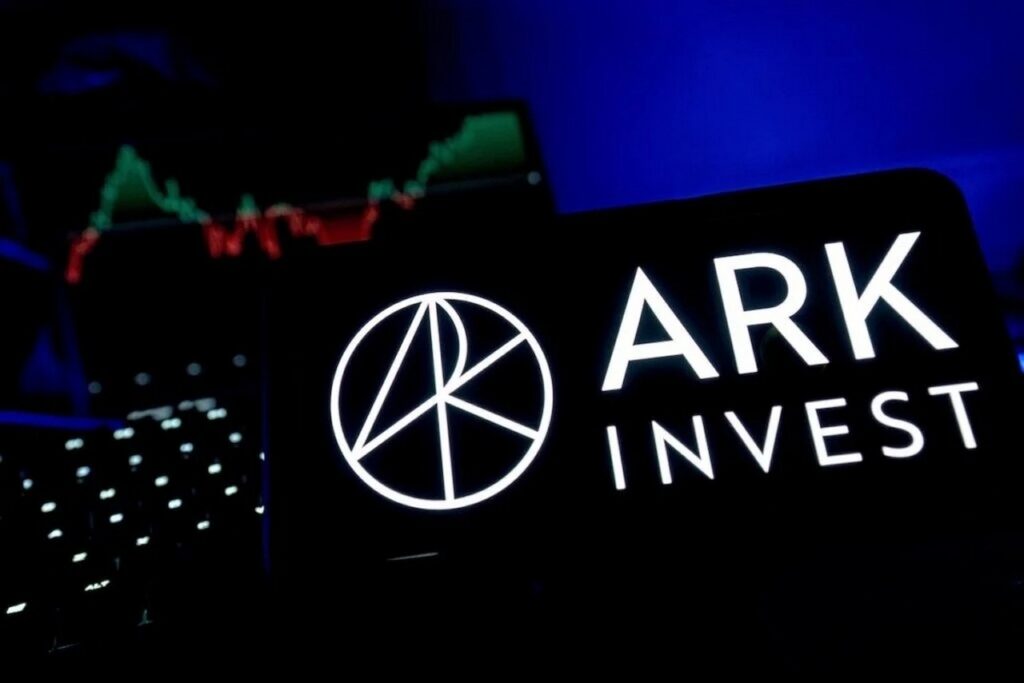 Cathie Wood Cashes in on Palantir's 29% Pop as Ark Sells $6.4 Million Worth of Shares — Doubles Down on Spotify After Its Earnings Miss