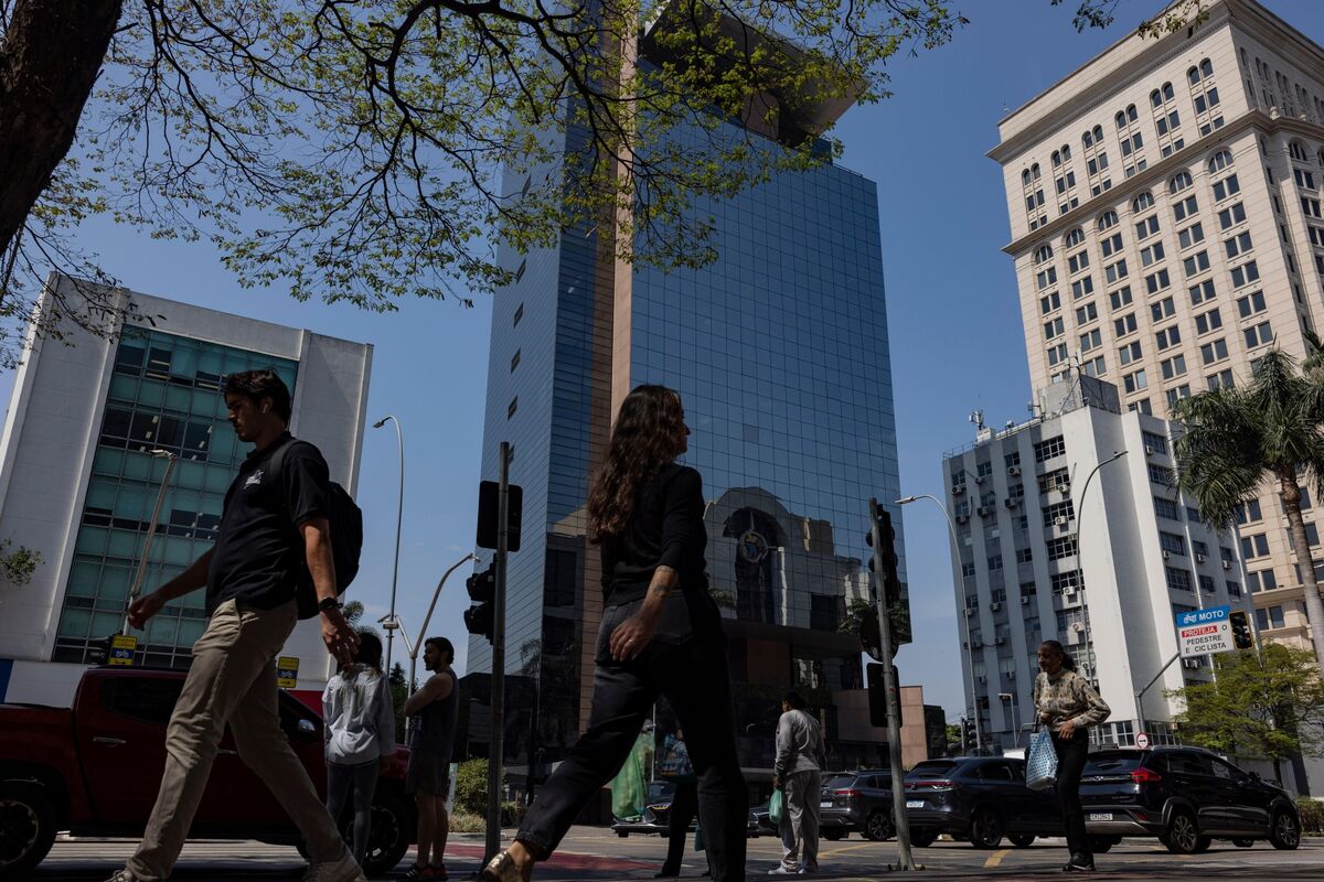 BofA Sees Rate Cuts Fueling Latin America Equity Sales in 2026