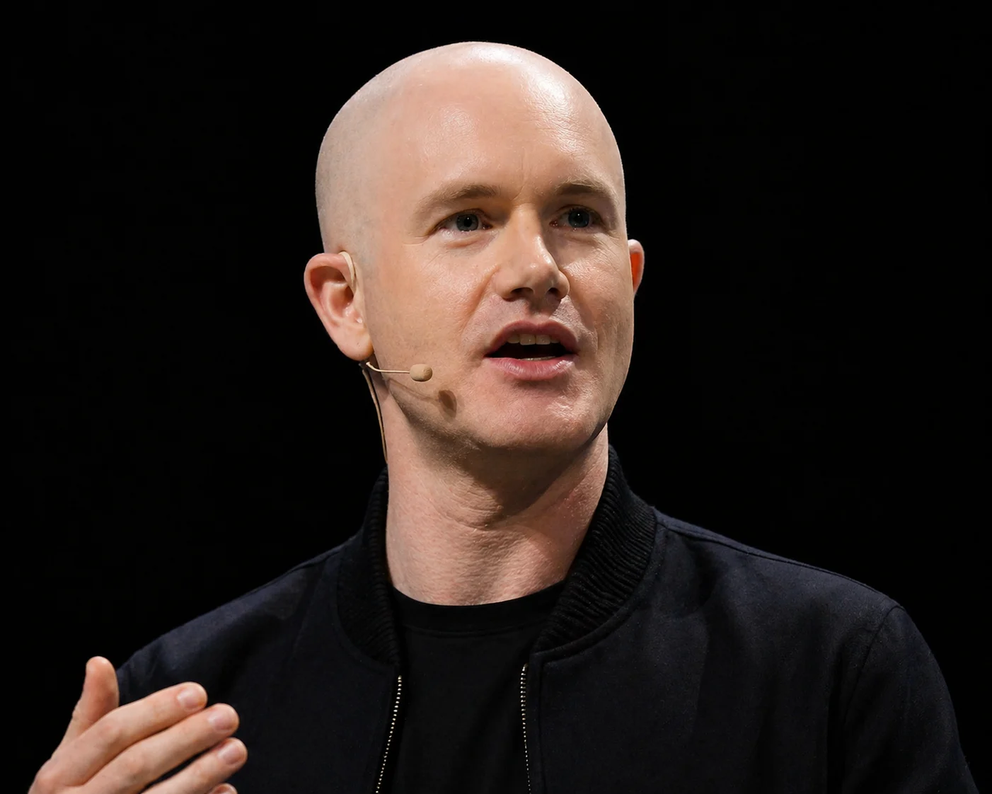 Brian Armstrong Predicts $400,000 Bitcoin Price by 2030. The Forecast Requires 51% Growth Annually: Can It Hold?