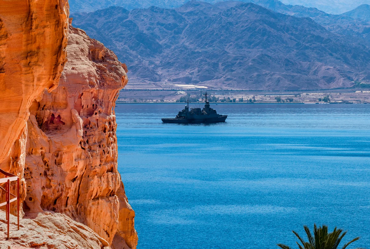 The Pentagon Says It Could Take 6 Months to Clear Mines From the Strait of Hormuz. Here Are 2 Predictions for Oil Stocks Through the End of 2026.