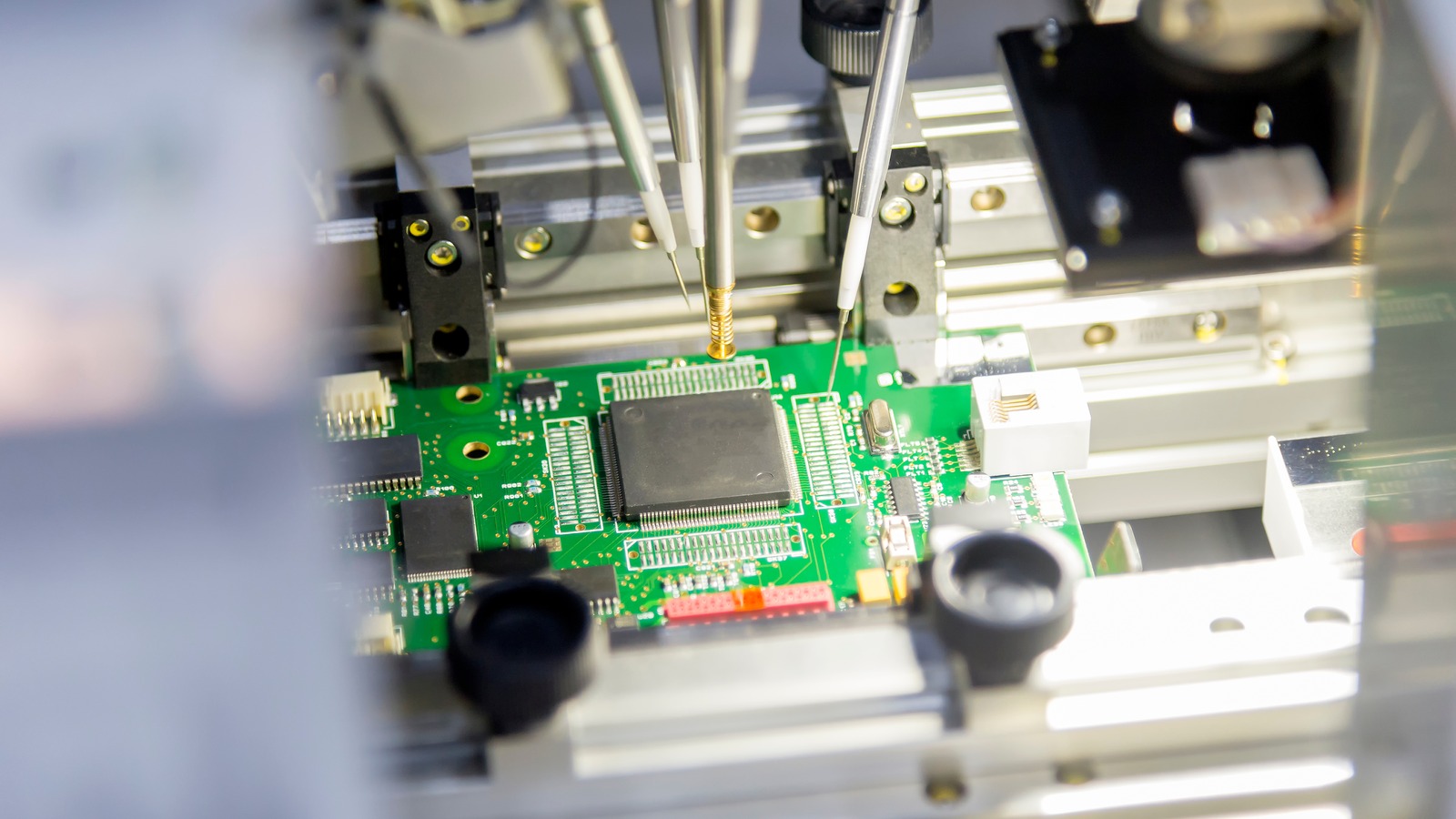 Why ASML Holding (NasdaqGS:ASML) Is Getting Fresh Attention Now