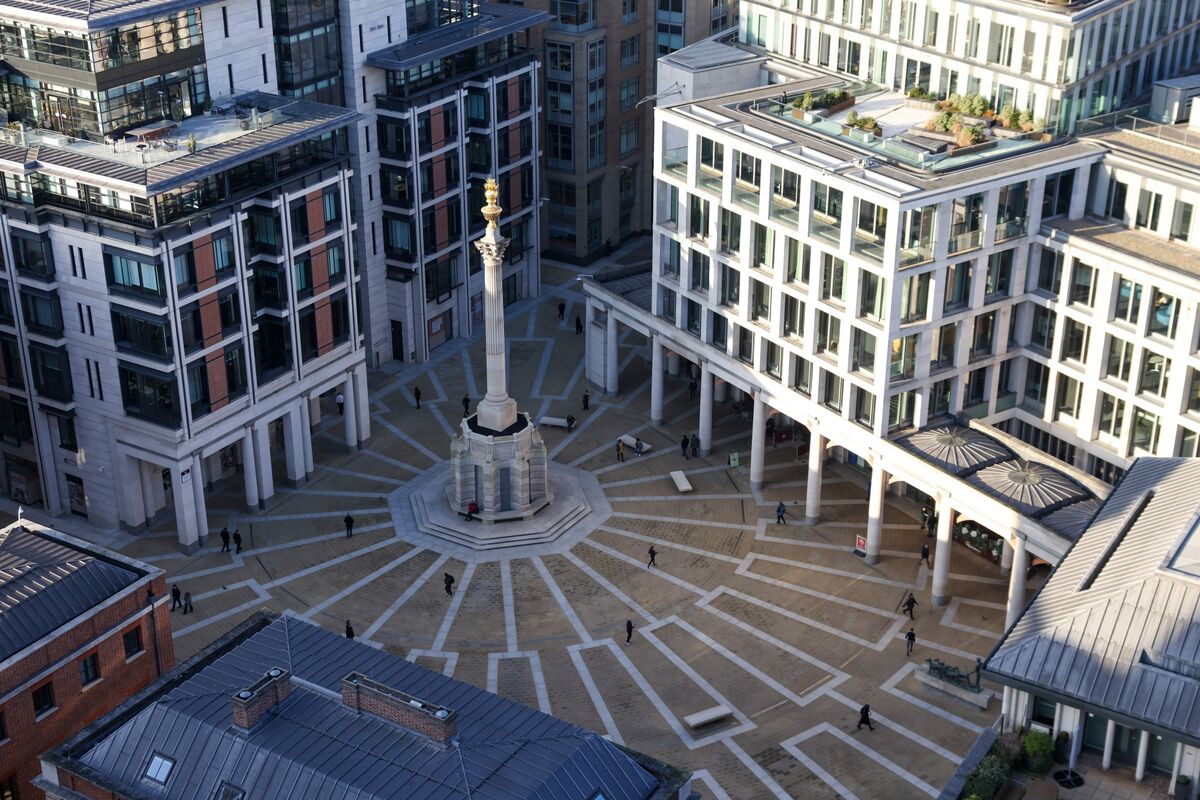 LSE’s CEO Hoggett Says Bourse Is Not For Sale After Euronext Jab