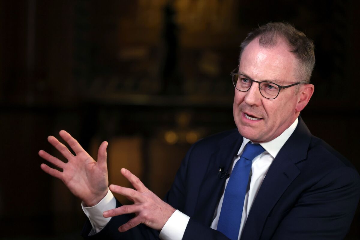 BofA’s Hartnett Warns Dovish Fed Rate Cut Imperils Stock Rally