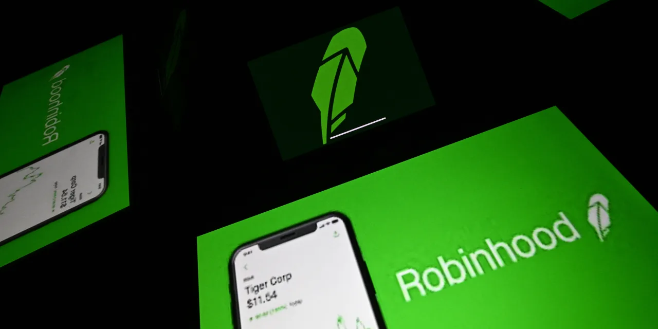 Why Robinhood and Coinbase Are the Top S&P 500 Stocks Today