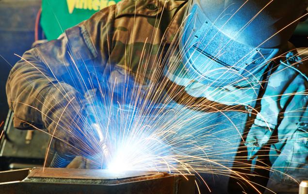 Can AECOM Sustain 5%-8% Organic Growth as Backlog Hits a Record?