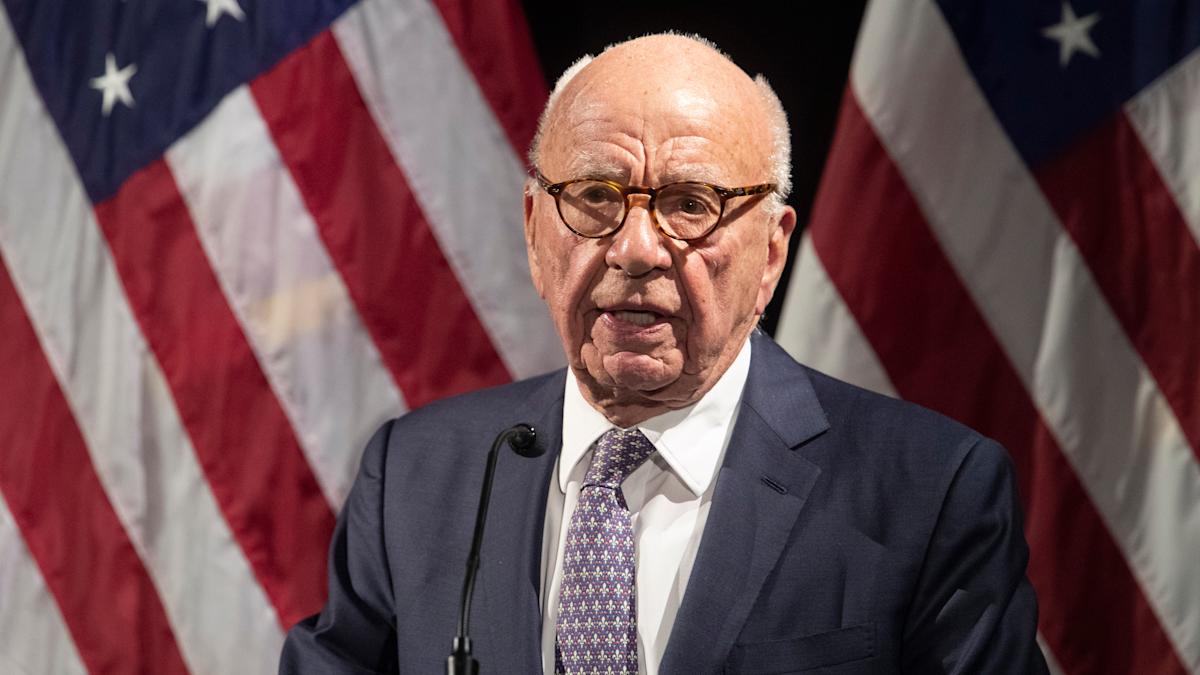 Rupert Murdoch steps down, Cisco-Splunk deal, mortgage rates rise: Top Stories