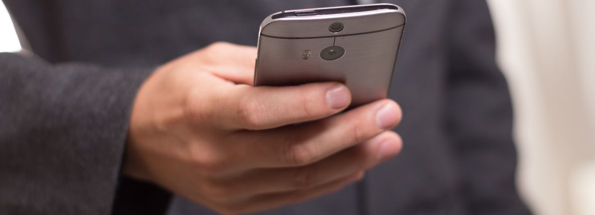 Shareholders Will Probably Hold Off On Increasing United States Cellular Corporation's CEO Compensation For The Time Being