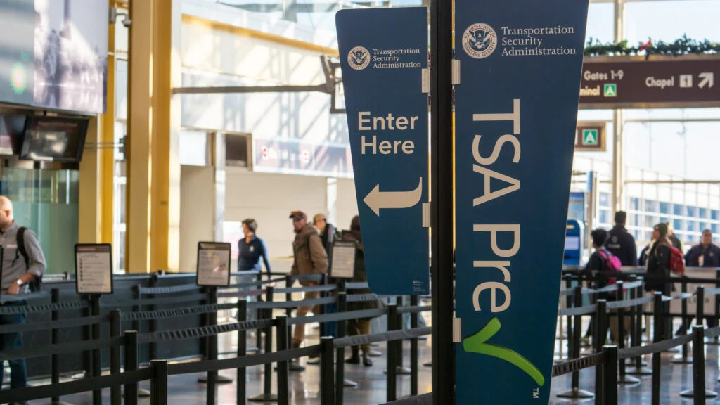 TSA Workers To Miss First Paycheck Amid DHS Shutdown, Get 'Big Fat 0' This Week: Employees 'Donating Blood Plasma' To Survive