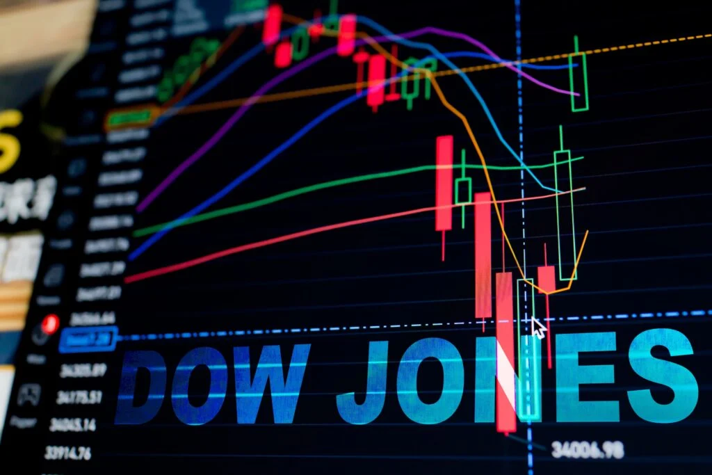 Dow Jones Stocks In Spotlight: JPMorgan, Johnson & Johnson Among This Week's Earnings Reports