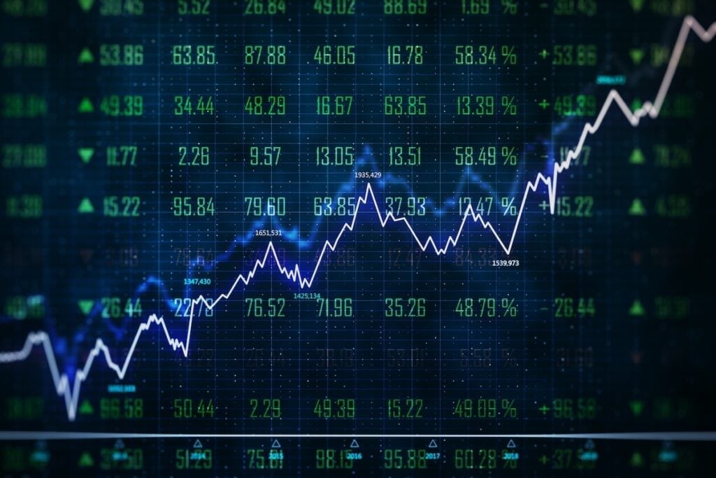 QuantumScape, Butterfly Network, Bloom Energy, Accenture And Freecast: Why These 5 Stocks Are On Investors' Radars Today