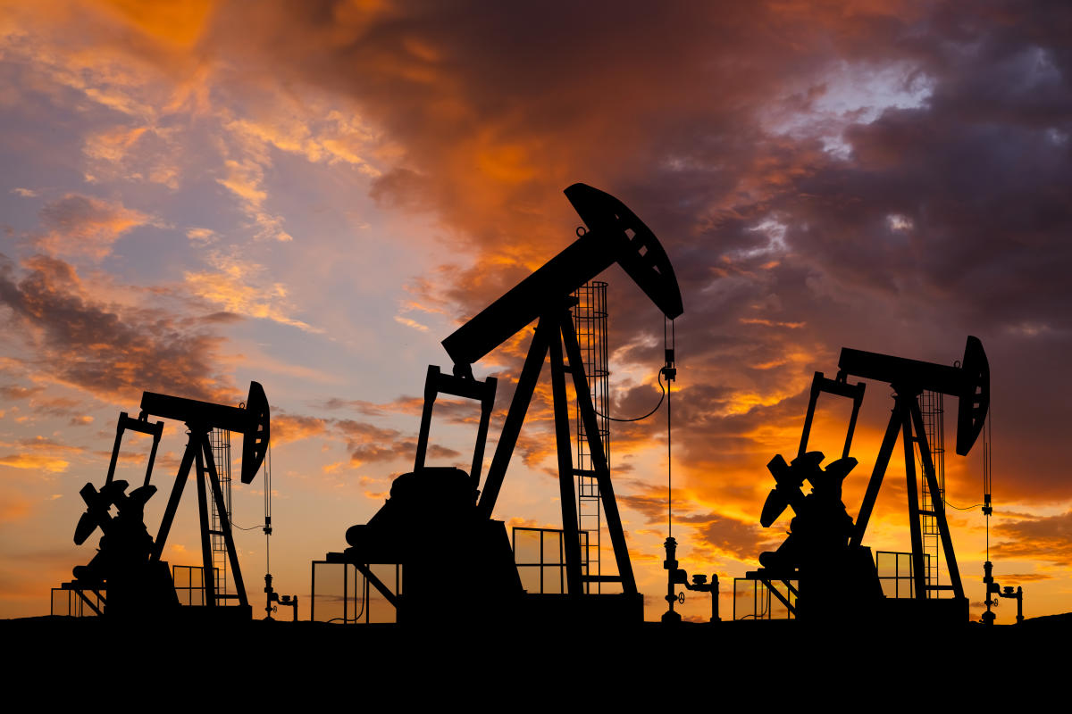 Chevron, Exxon stocks fall as lower refining margins, falling natural gas prices hit profits - Yahoo Finance