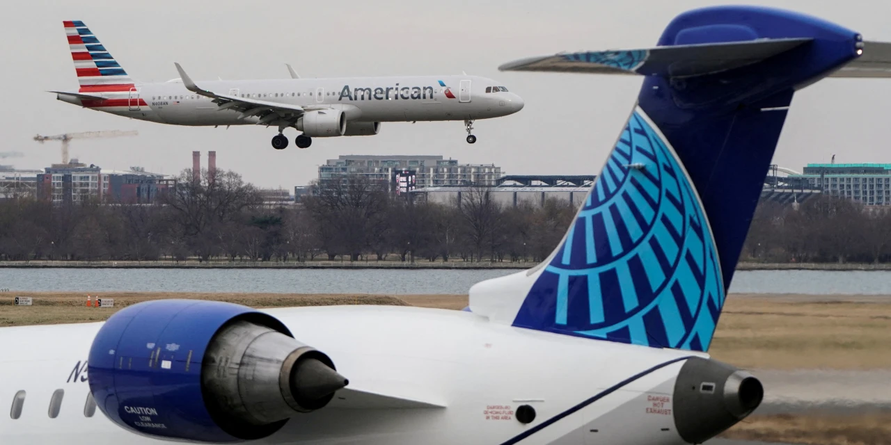 United Airlines Abandons Pursuit of Rival American Airlines