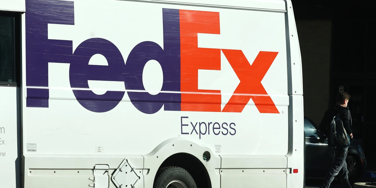 FedEx Lifts Outlook as Shipping Rates, Volumes Drive Revenue Growth