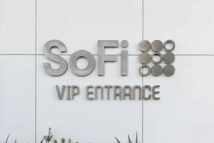 SoFi starts offering no-fee options trading for beginners