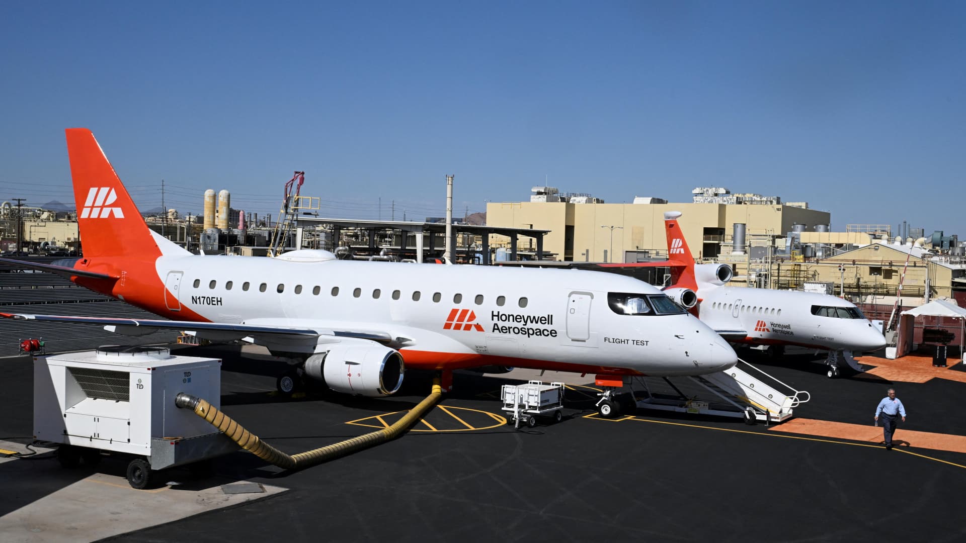 We're downgrading Honeywell Aerospace after a shockingly bad earnings debut