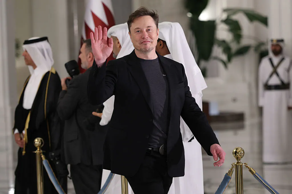 Another top executive —  VP of North American sales — leaves Tesla