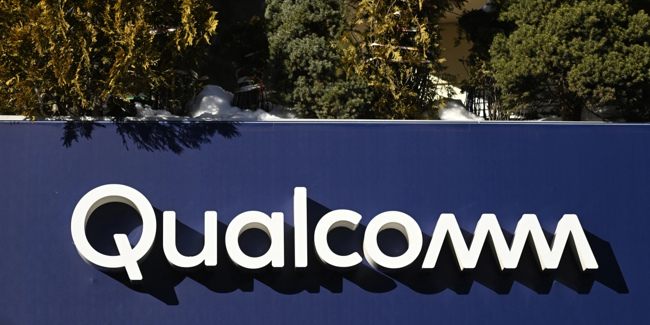 Qualcomm Second-Quarter Sales Rise on Automotive, Internet of Things Growth