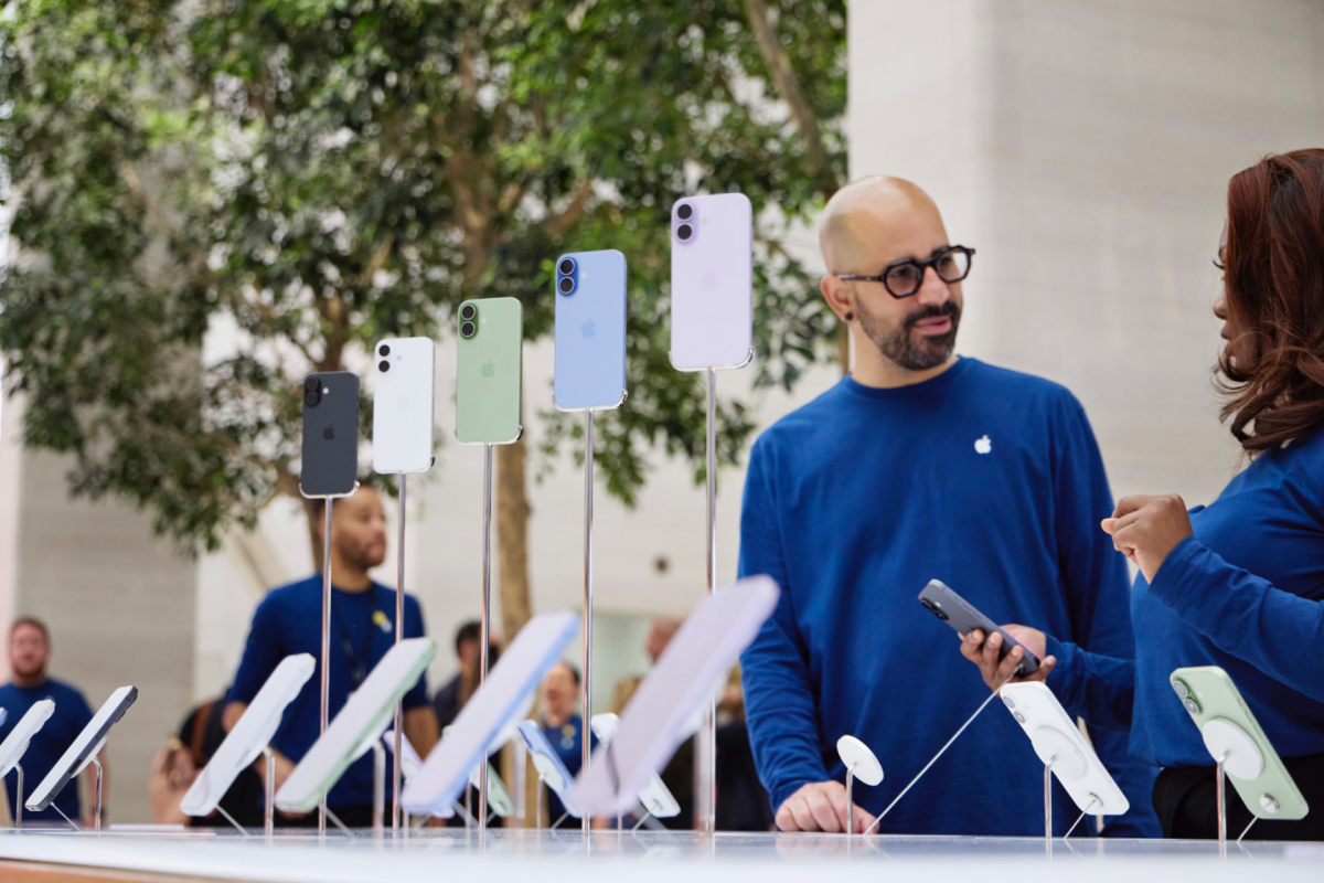 There are new shiny iPhones, so Apple is making you pay more for older models