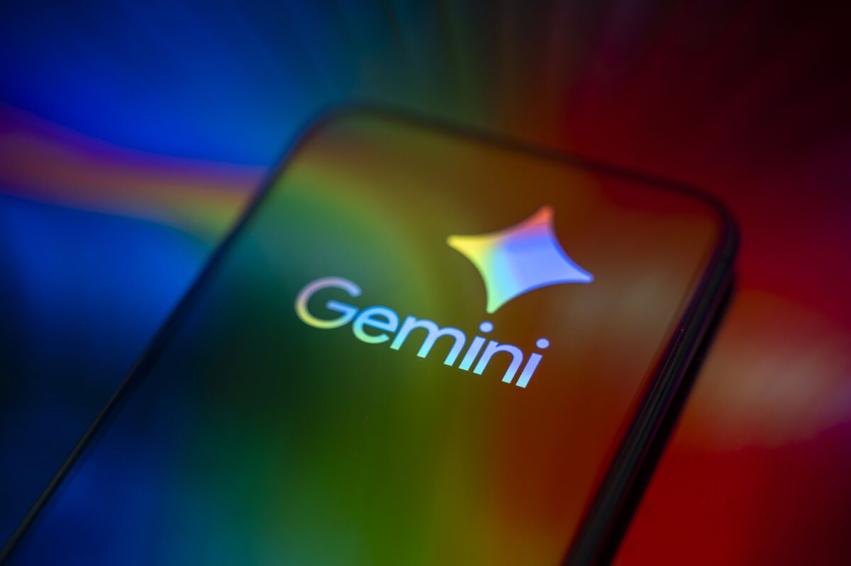 Alphabet’s Rally Threatens World’s Most Valuable Stock Standings