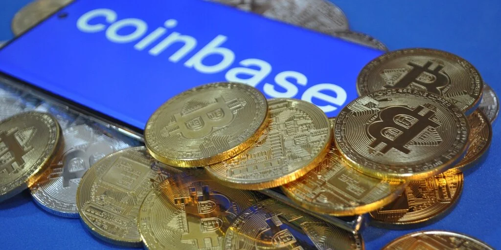 Coinbase Ends USDC Rewards in Europe as MiCA Deadline Looms