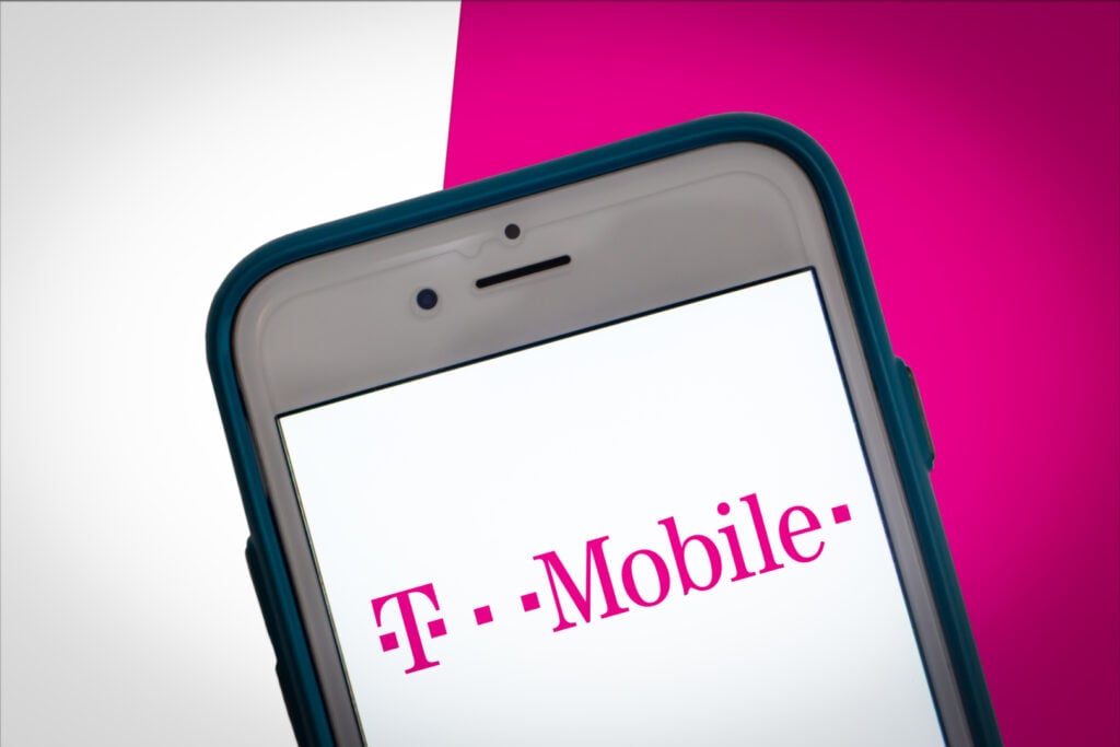 T-Mobile Gains After Analyst Calls the Market Too Bearish on Telecom Risks