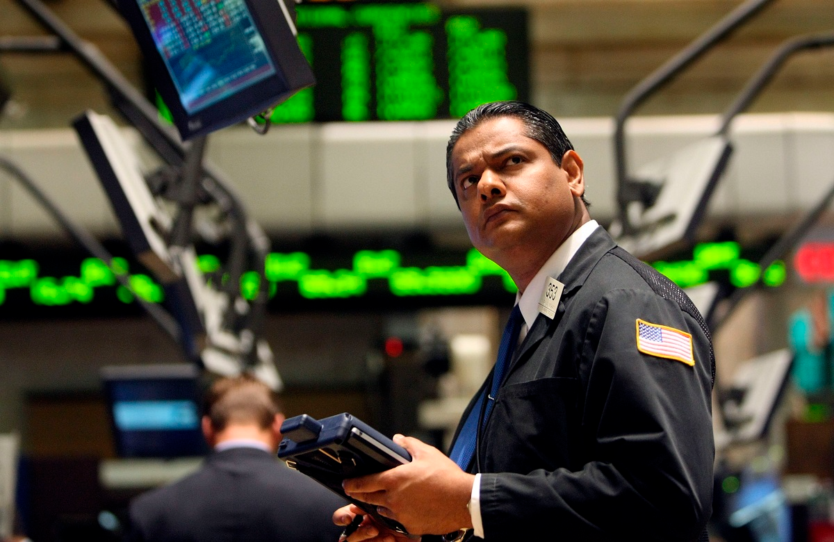 Investing in the "Magnificent Seven?" Pick Your Poison: Negative Free Cash Flow or an Unjustifiable Valuation.