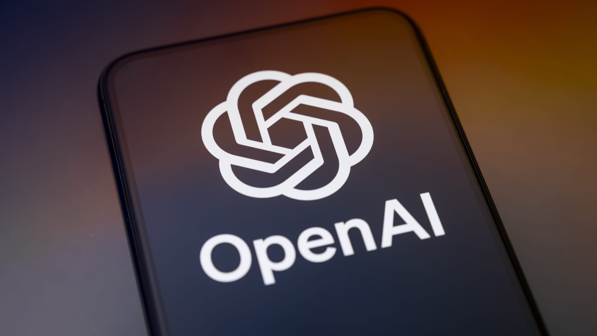 OpenAI reportedly missed revenue targets. Shares of Oracle and these chip stocks are falling