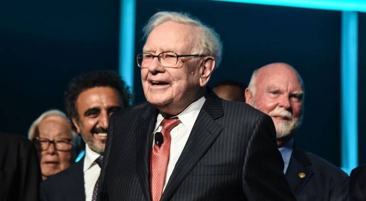 Warren Buffett once blasted diversification for professional investors and suggested doing this 1 thing instead - Yahoo Finance